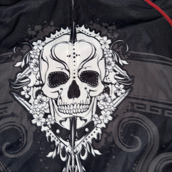 Primal Cycling Jersey: Male Large SKULL Designed Bicycle Kit: GUC - Picture 3 of 4